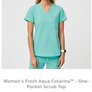FIGS Fresh Aqua Catarina Scrub Top - Size Large
